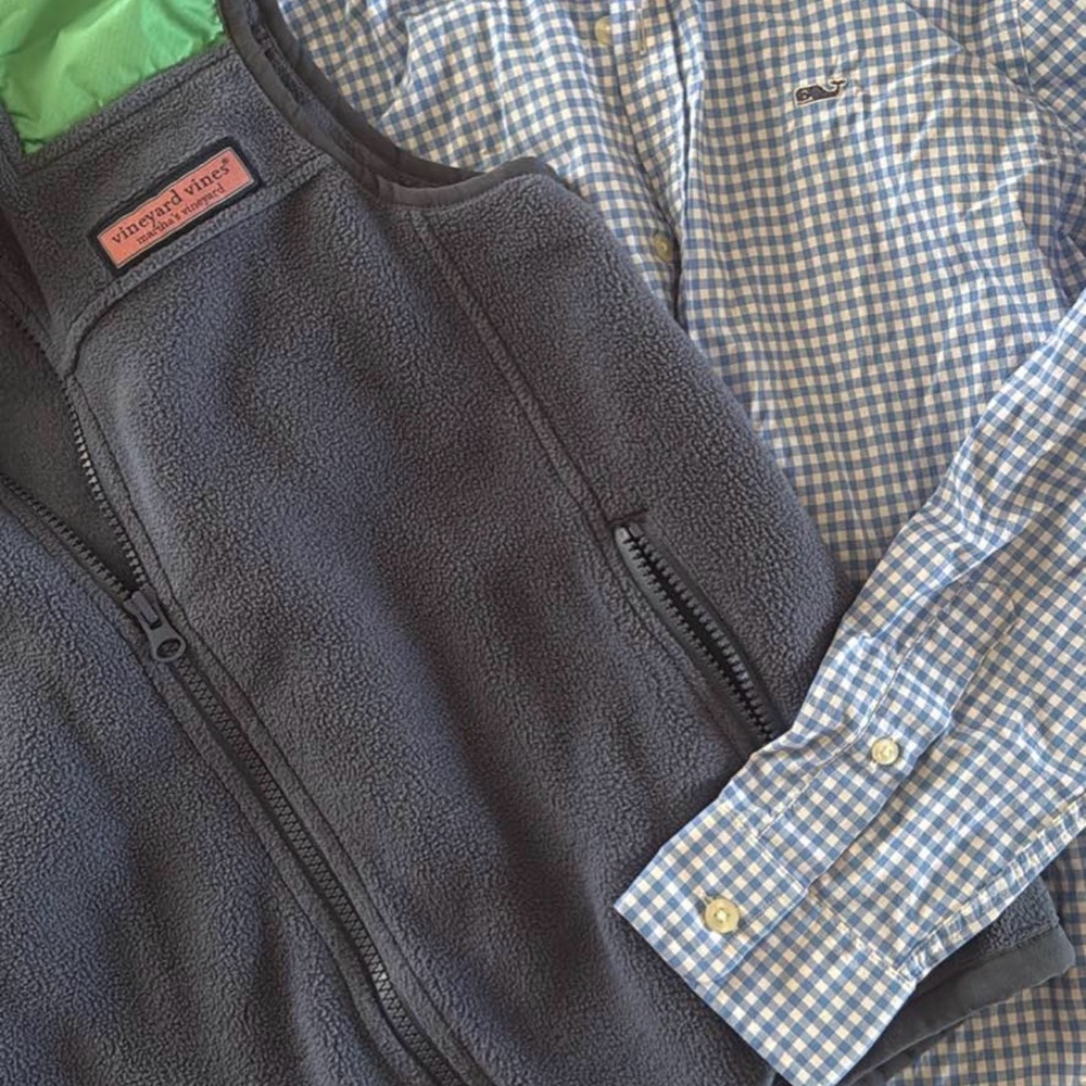 Vineyard Vines boys's blue Fleece Vest and button up M